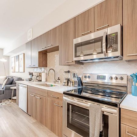 Apartament Upscale Modern Apts - Free Parking, Fast Wifi, Courtyard Austin Zewnętrze zdjęcie